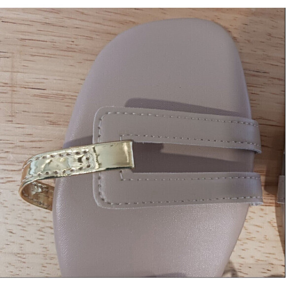 Beach Sandals In Beige - Picture 3 of 6